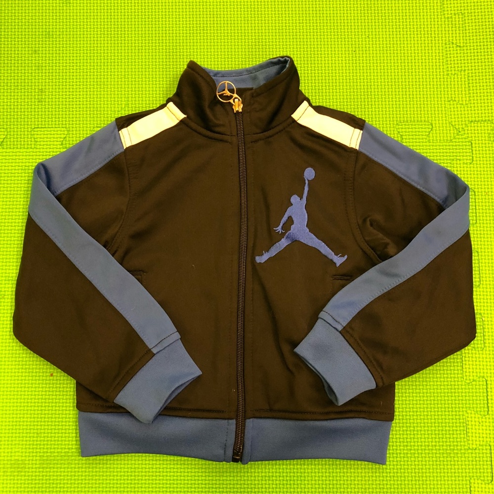 Toddler boys Jordan sports jacket 2T